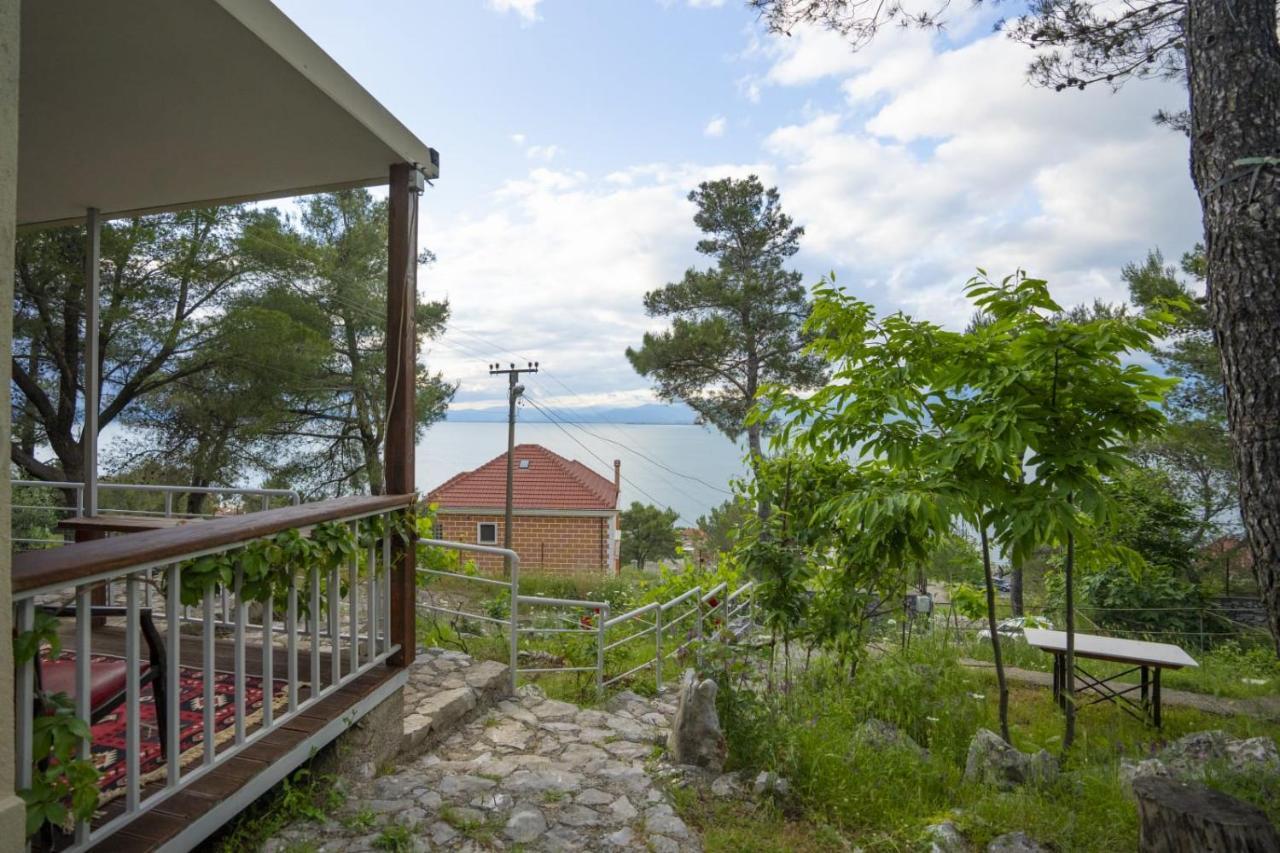 Вилла Among The Trees Shiroka Экстерьер фото